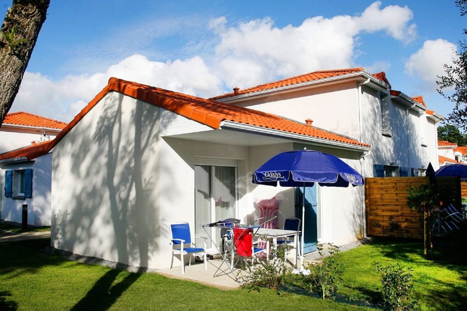 Holiday Home Exterior [summer]