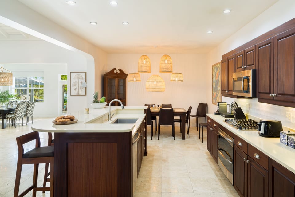Stunning Kitchen, Bar and Dining Room