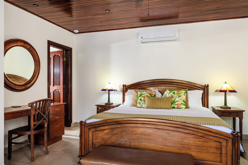 Luxury Vacation Rental Tamarindo Costa Rica | Tamarindo Vacation - Retreat to peaceful elegance at Casa Milagro. Enhance your stay with pre-stocked groceries, luxury airport transfers, and customized ATV or catamaran tours arranged by our team.