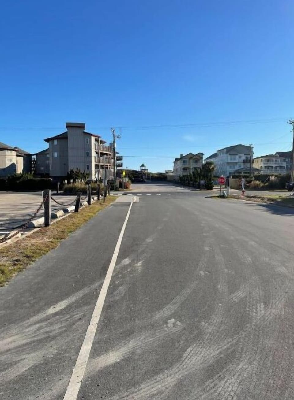 Walk distance to the beach 