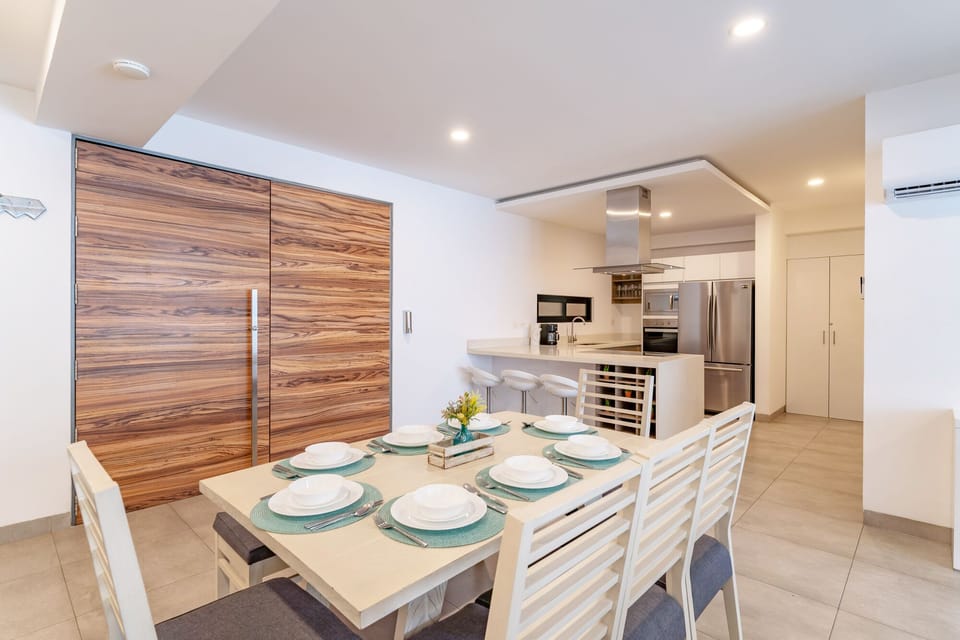 Dinning table. 