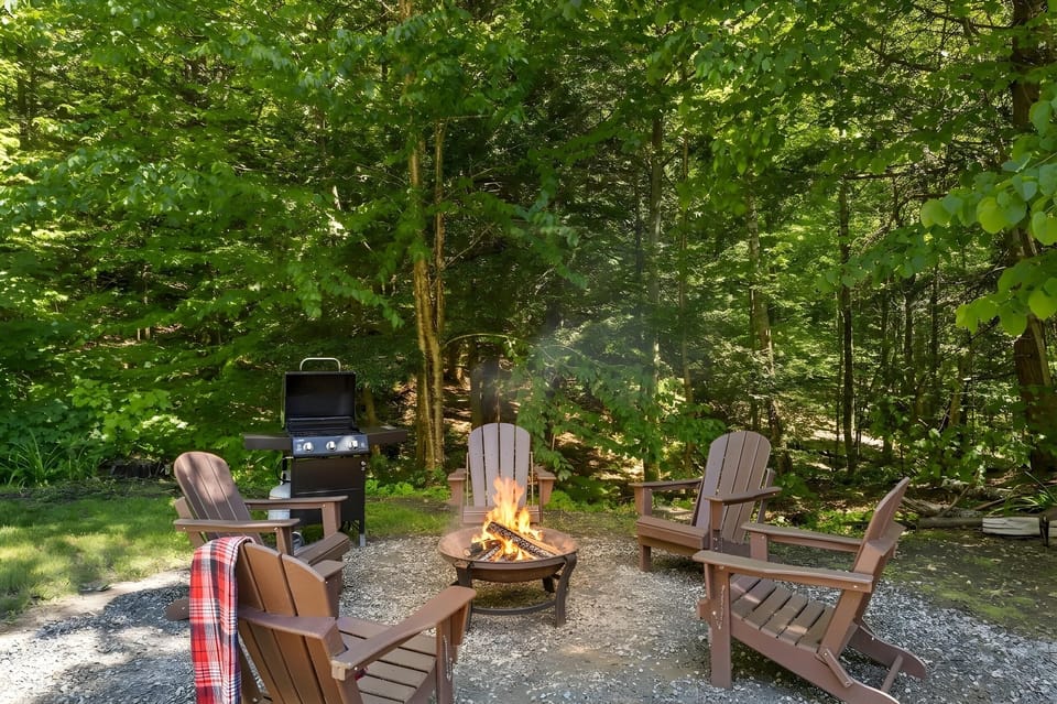 Fire Pit and Grill Space