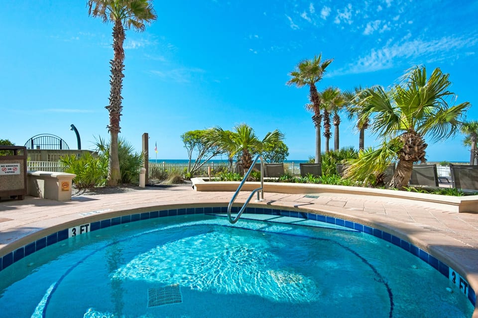 Large Hot Tub overlooking the Gulf waters and pool area.