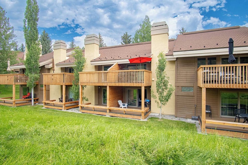 Sunburst Condo Complex