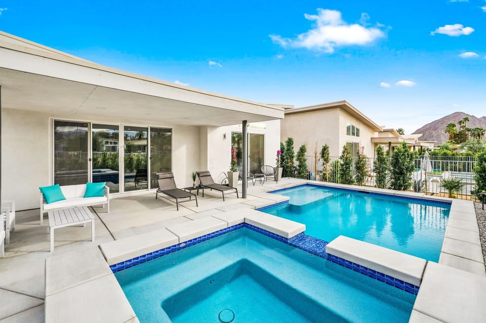 Pool and SPA with mountain view