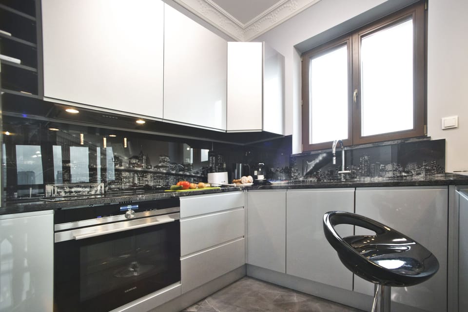 Luxury Apartment | Private kitchen | Fridge, oven, stovetop, dishwasher