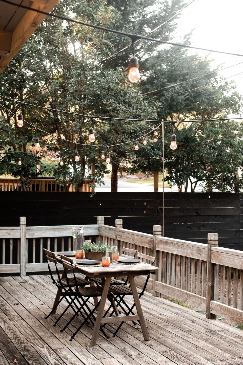 Back Porch - perfect for dinners 