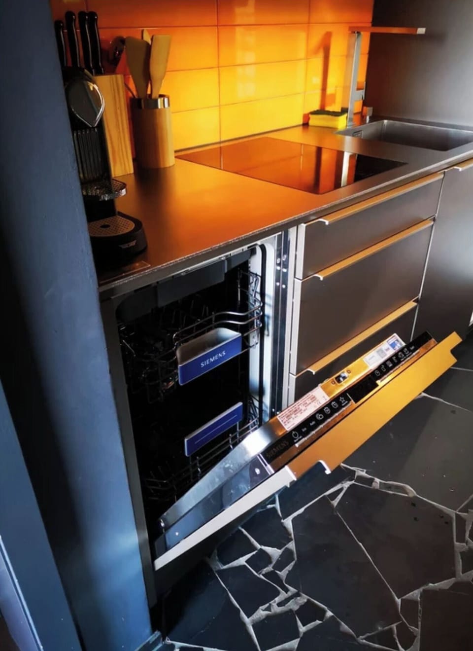 Chalet, 1 Bedroom, Smoking, Balcony | Interior