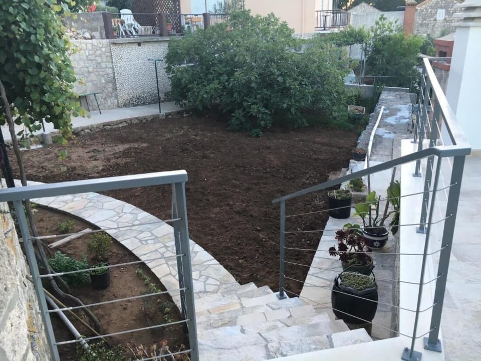 Apartment, 1 Bedroom, Smoking, Patio | Property grounds