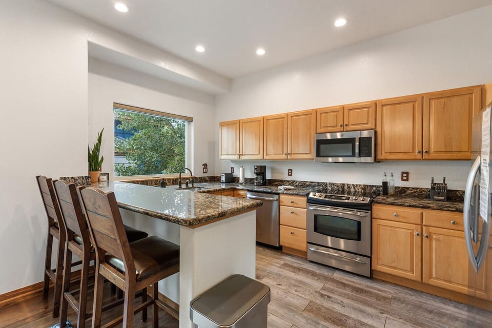 Kitchen/bar