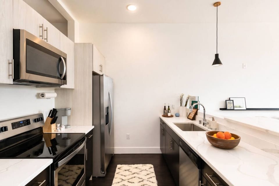 Fuel up for a day of exploring Milwaukee with the fully equipped kitchen and complimentary Keurig coffee
