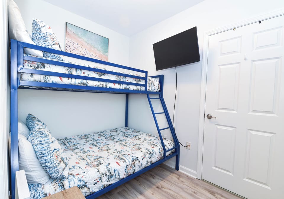 The Palms of Destin 2104 - Guest Bedroom