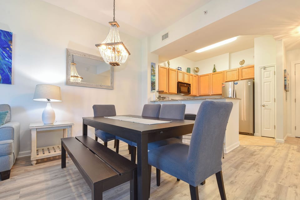 The Palms of Destin 2104 - Dining Room