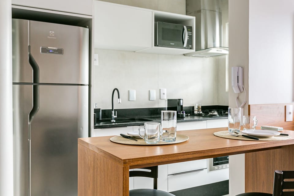 Studio | Private kitchen | Full-size fridge, microwave, coffee/tea maker, cookware/dishes/utensils