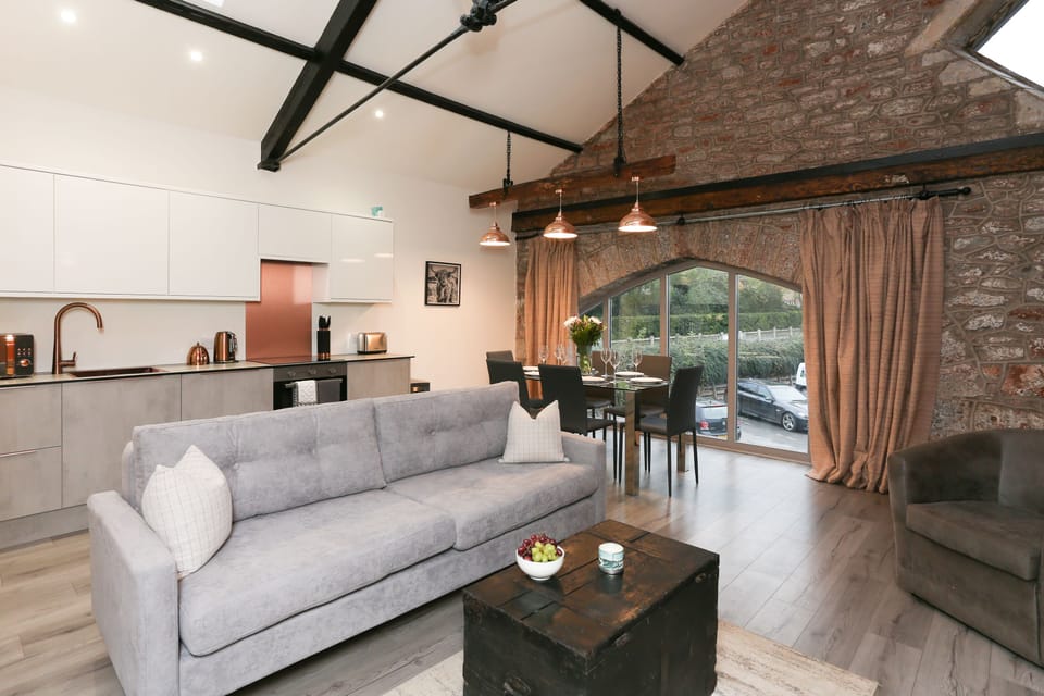 Apartment, Private Bathroom (Wells) | 2 bedrooms