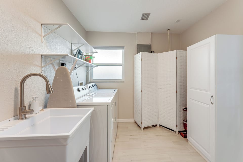 Laundry Room | In-Unit Washer & Dryer