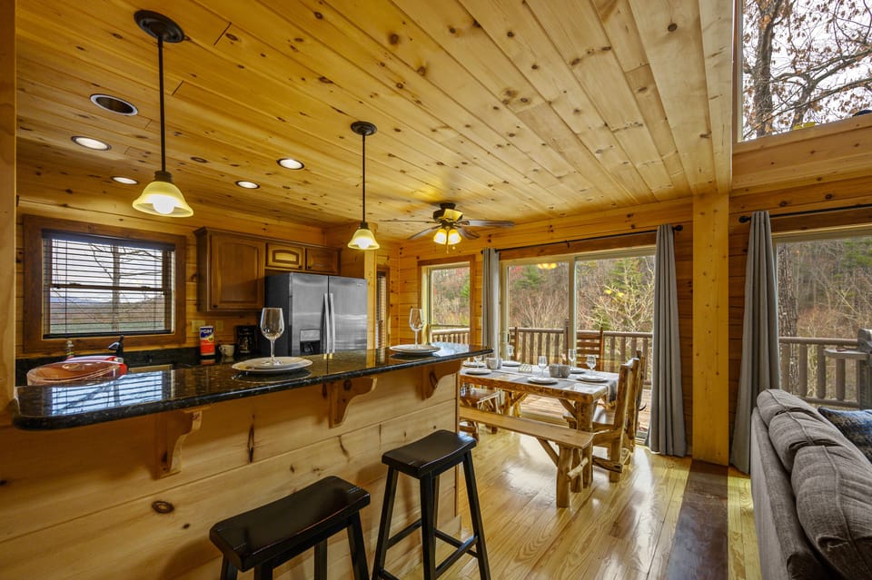 Kitchen with all utensil. Enjoy your holiday with home made meals.