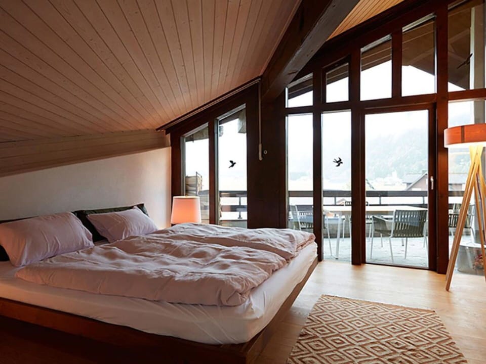 Building, Property, Furniture, Comfort, Wood, Interior Design, Bed Frame, Floor, Bed