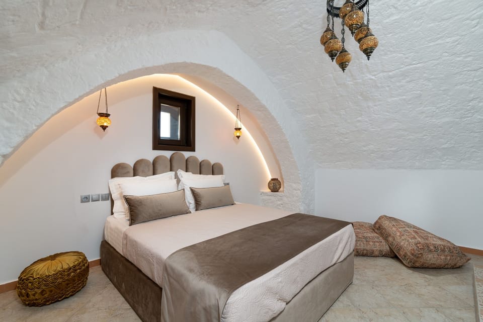 Standard Double Room | In-room safe, laptop workspace, soundproofing, iron/ironing board