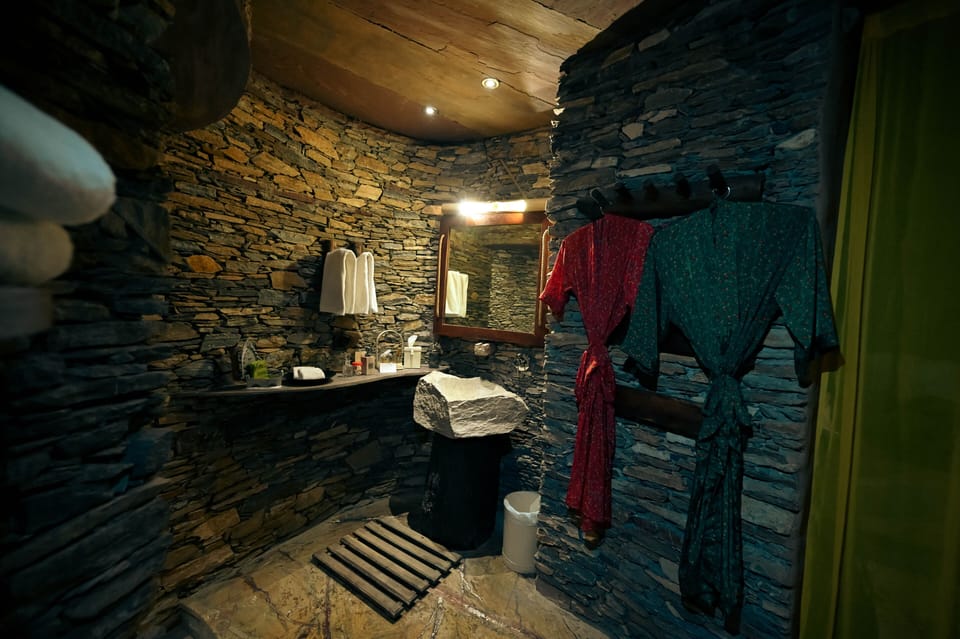 Shower, hair dryer, bathrobes, slippers