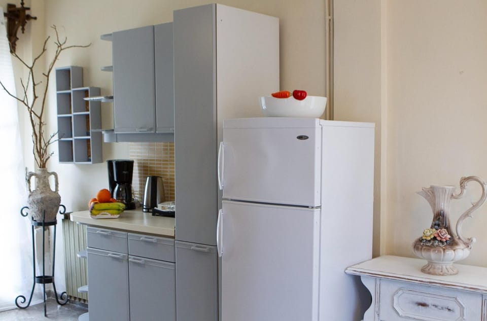 House | Private kitchen | Fridge, microwave, dishwasher, coffee/tea maker