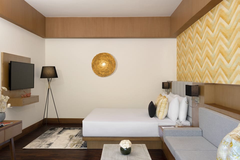 Premium bedding, minibar, in-room safe, desk