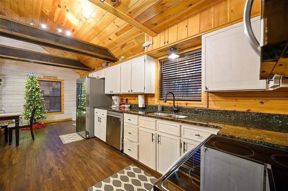 Kitchen (1)