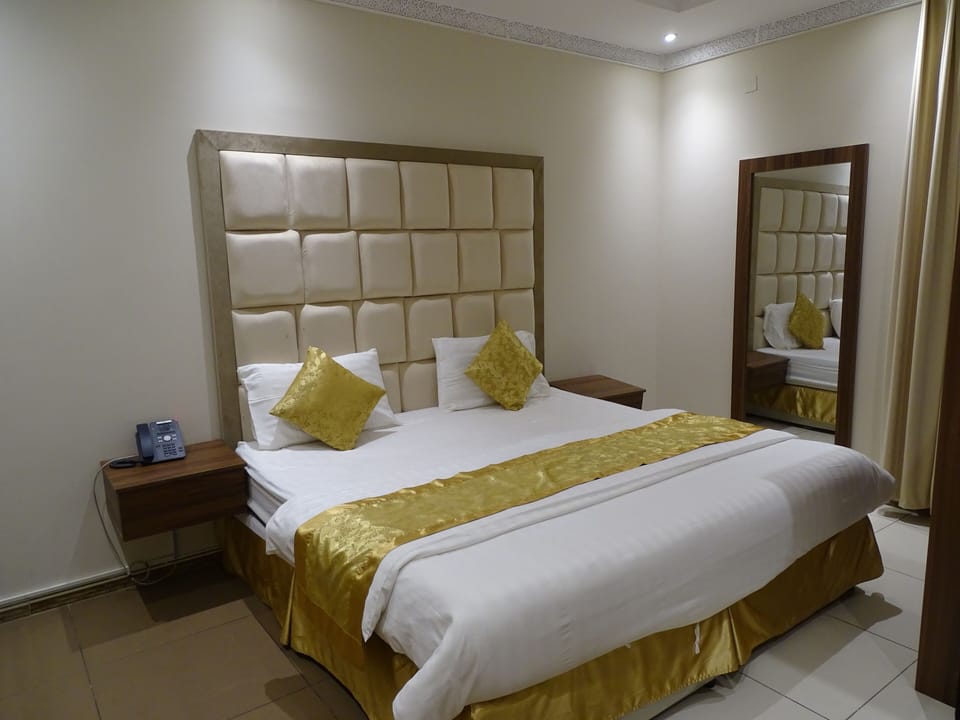 Free minibar items, in-room safe, soundproofing, free cribs/infant beds