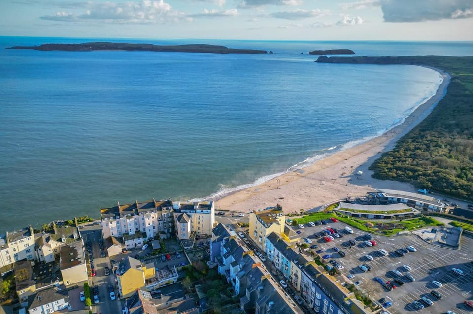 South Beach View - 2 Bedroom Duplex Apartment - Tenby (14844)