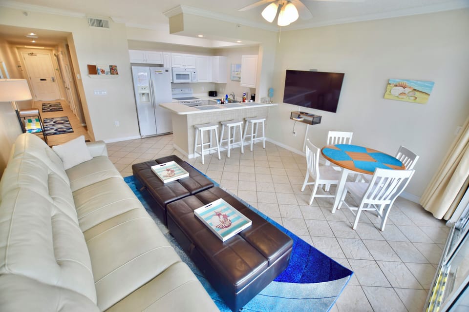 Destin West Gulfside #507: Living Room