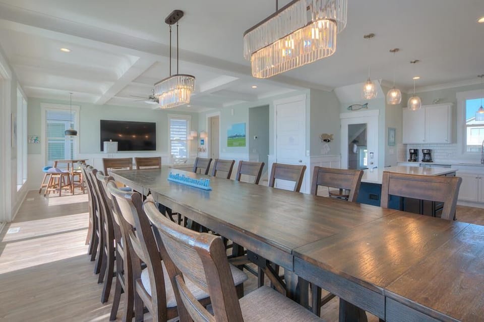 Dining Room
GW 1.2023