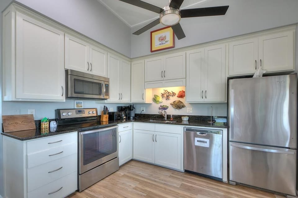 Kitchen
GW 6.12.24