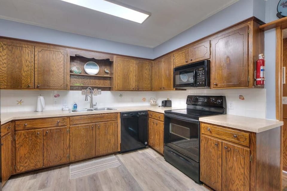 Kitchen
GW 6.30.23
