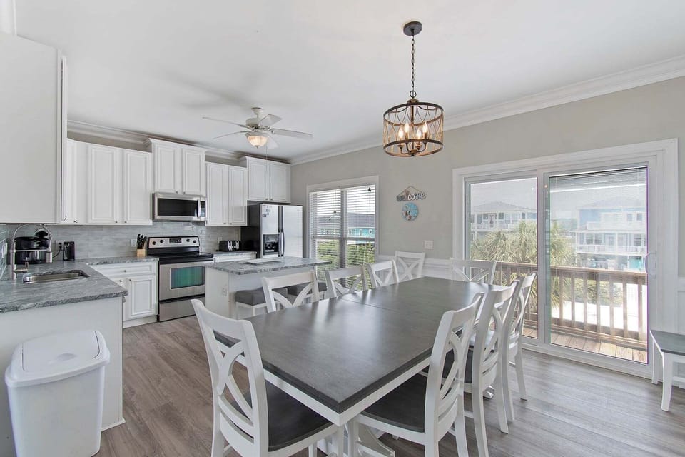 Dining Room
 CS 6.2022