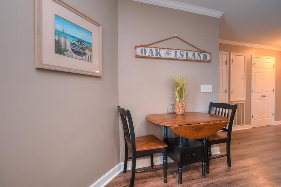 Dining Area
GW 9.2022