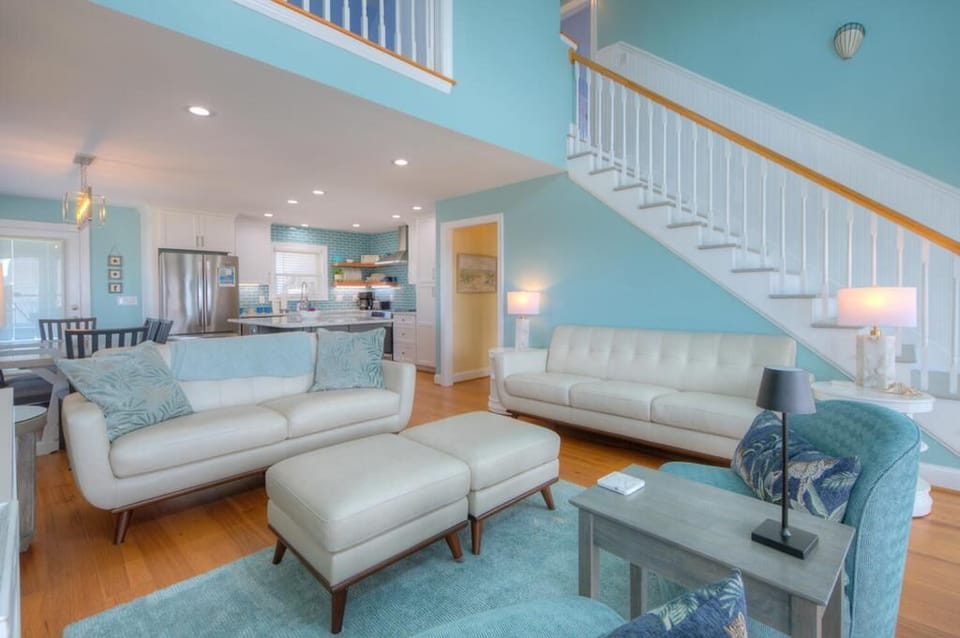 Living Room 
GW.5-13-25