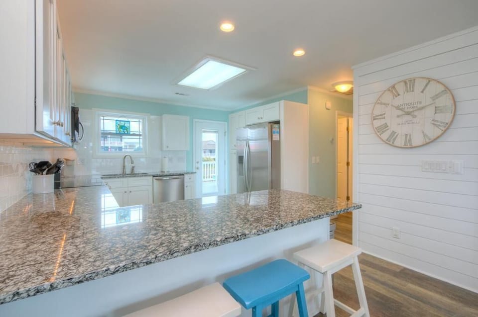 Kitchen
 GW 5-28-25