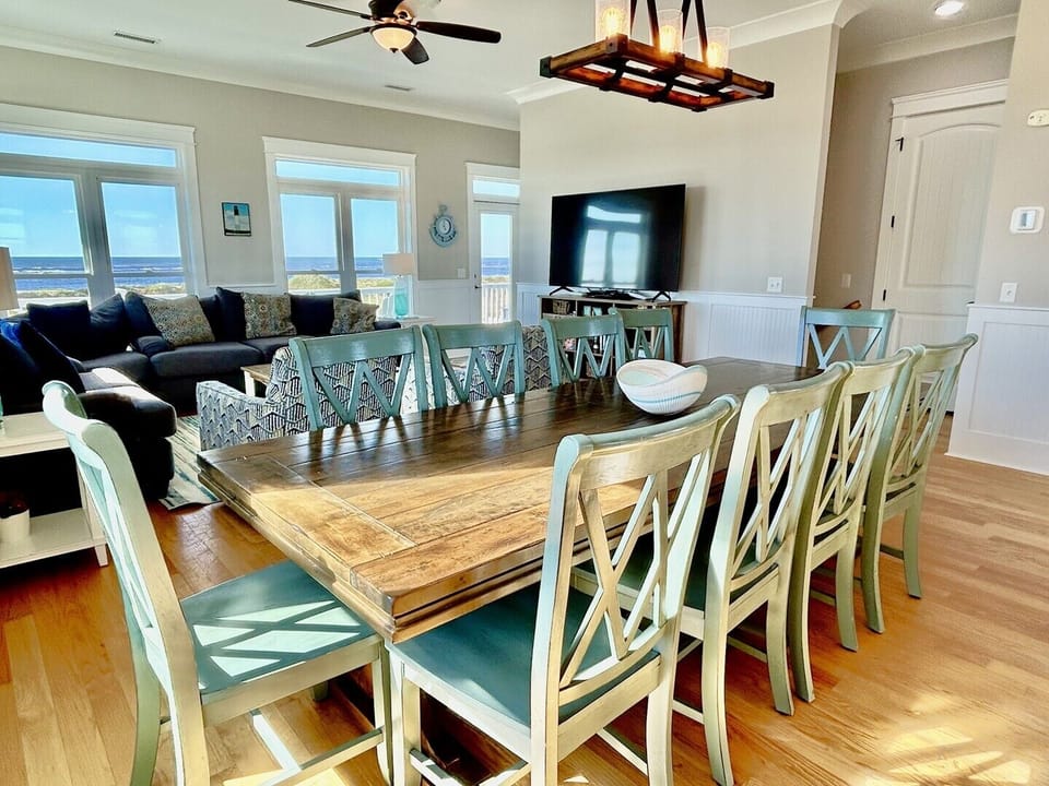 Dining Area
10.16.25 - JR