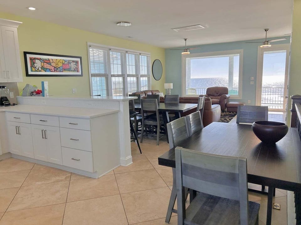 Dining Room & Living room
JR 12/12/24