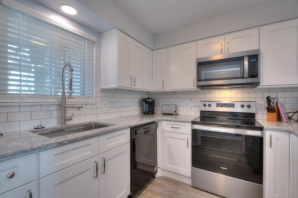 Kitchen
GW 3.2023