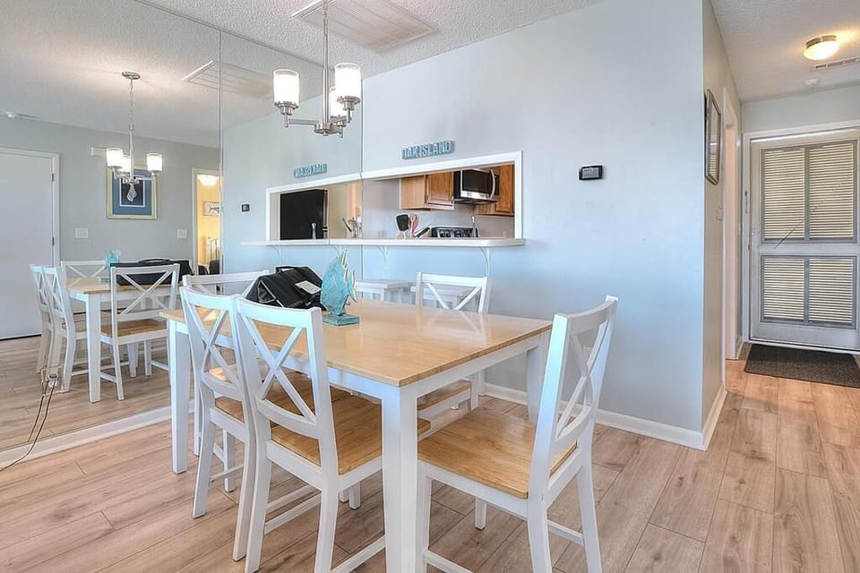Dining Room
GW 9.2022