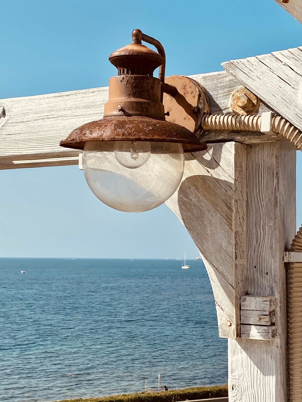 Water, Sky, Azure, Wood, Bell, Lamp