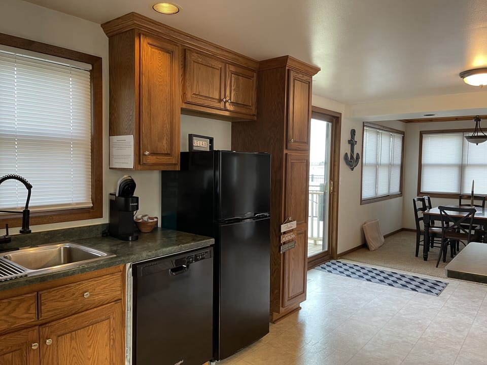 Kitchen - fridge, stove , oven and all kitchen essentials 