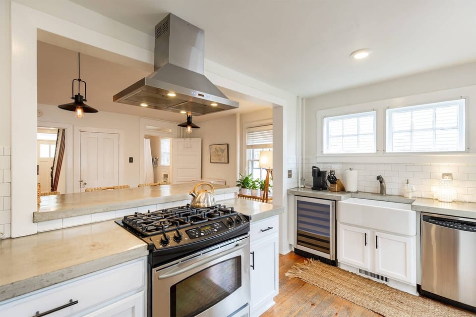 The kitchen is also includes a wine fridge, toaster and Keurig (starter cups are ready for checkin).