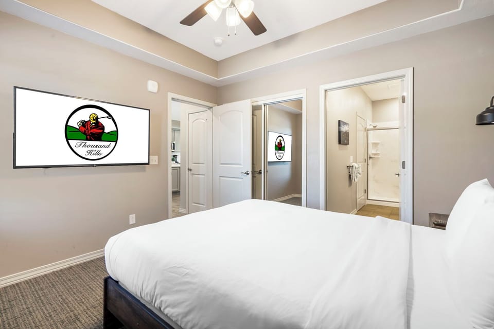 Bedroom three with Cable TV