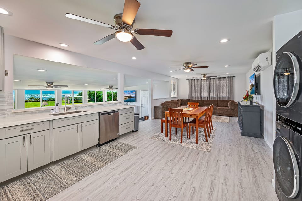 Cooking is more enjoyable with an ocean view - Cooking is more enjoyable with an ocean view