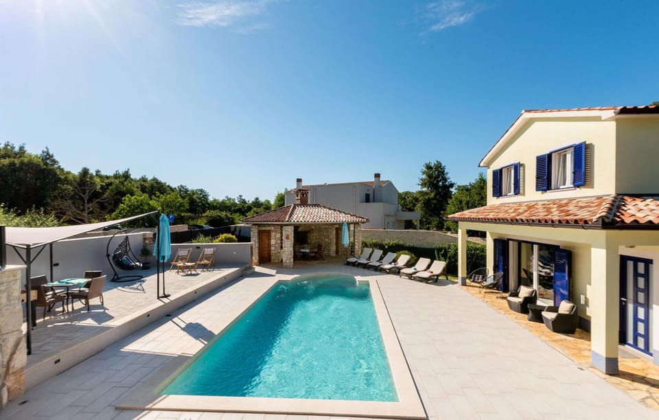 pool