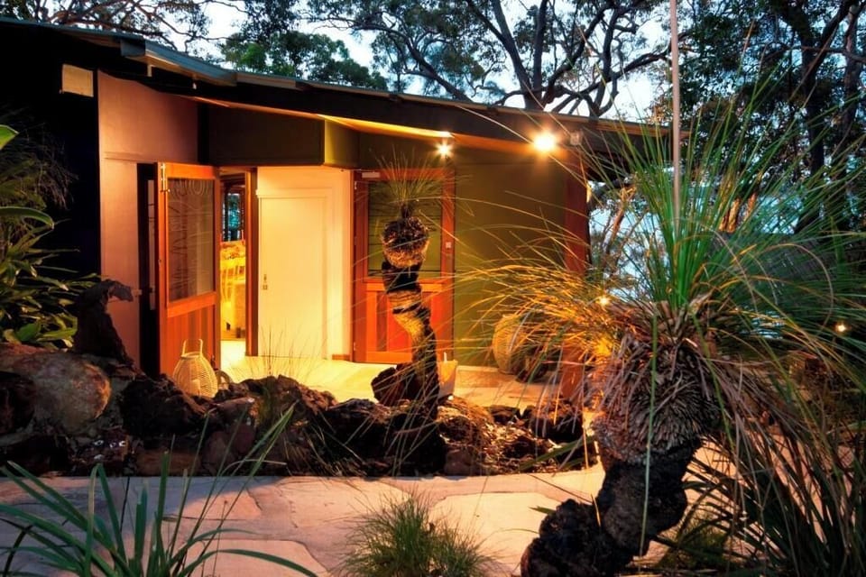 Gooloowaa - exterior entry