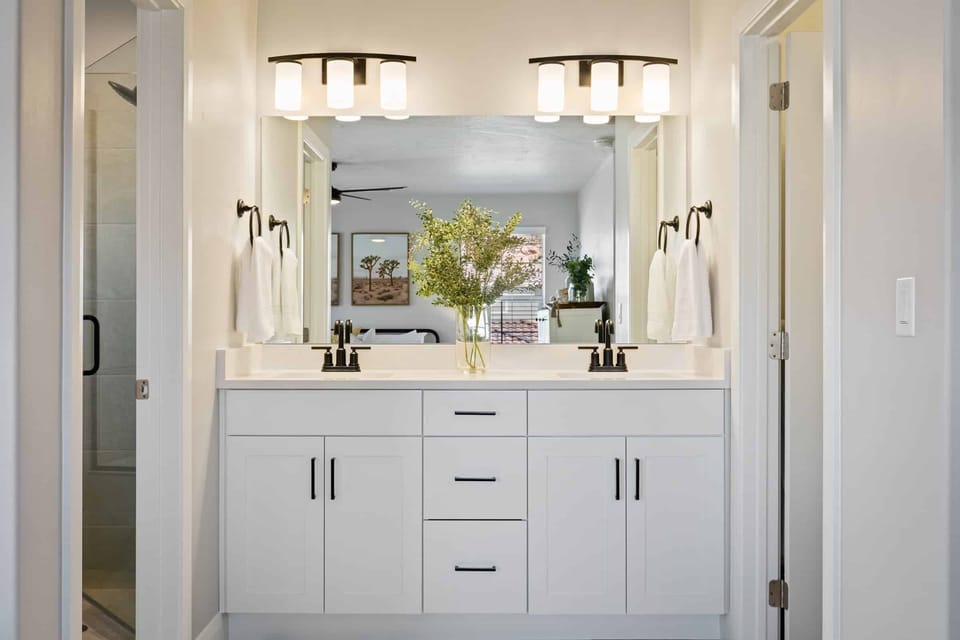 El Dorado Retreat by RedAwning Apartment in Washington