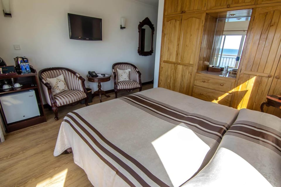 Premium bedding, down comforters, in-room safe